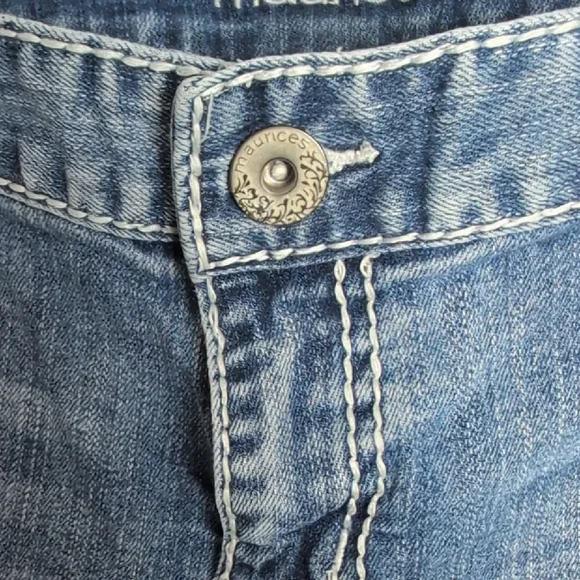 Maurices Distressed Blue Jean Shorts, Sz. 13/14 - Picture 3 of 8